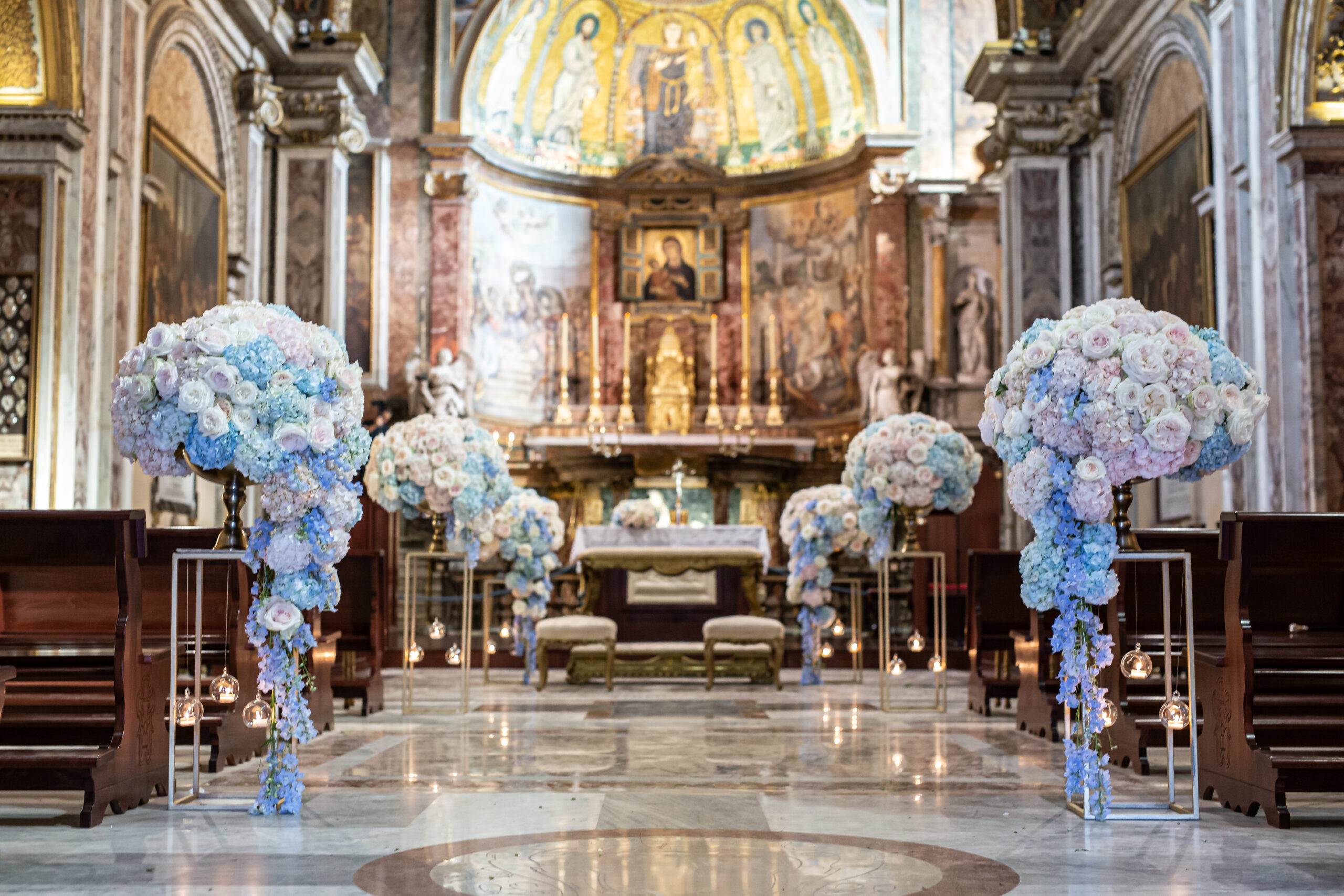 Allestimenti e fiori per il matrimonio in chiesa a Roma. Le regole e  qualche consiglio. — Wedding Planner Roma